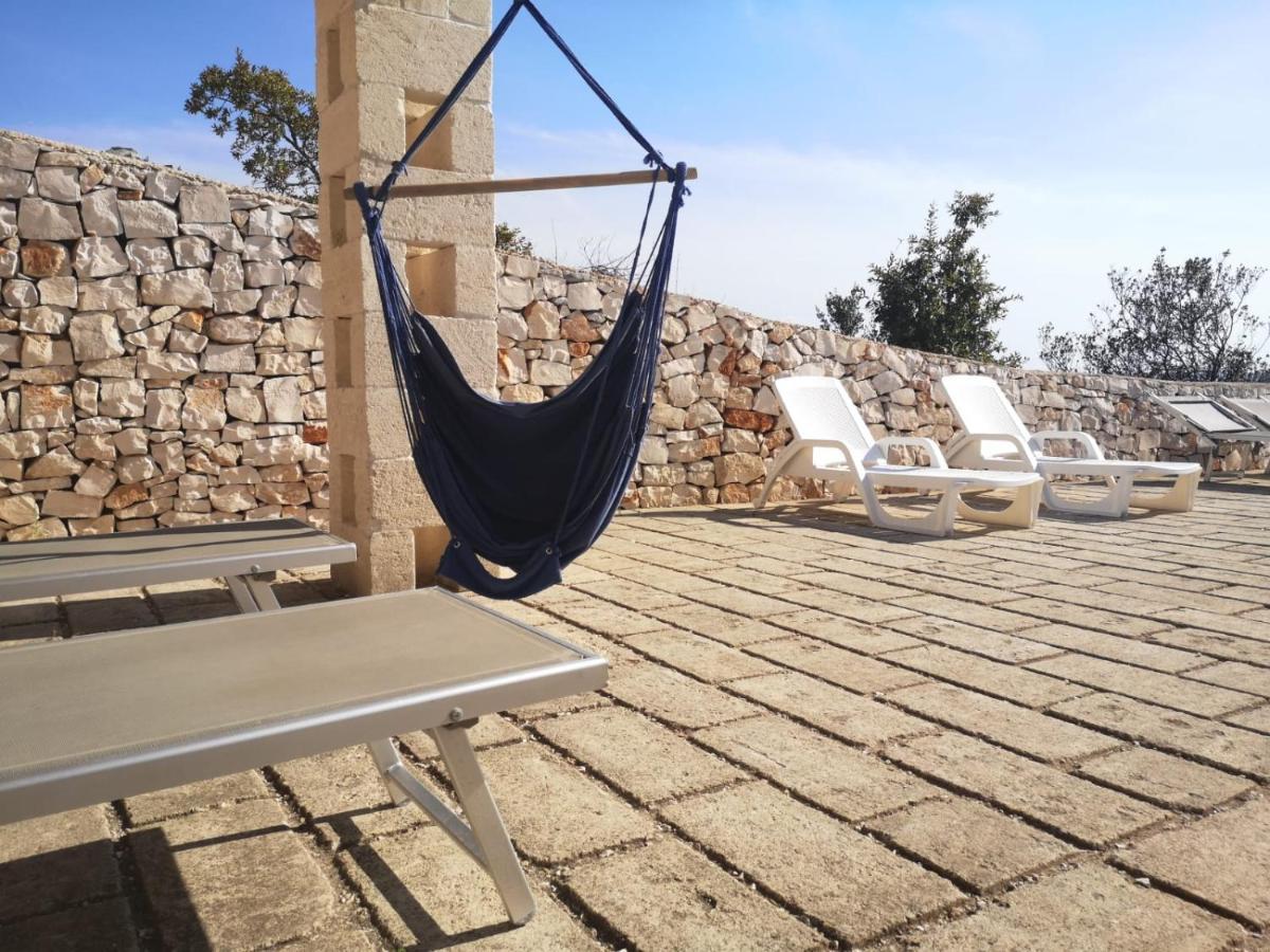 Dimora Verde B Con Trullo Masseria Poesia Cisternino Bagian luar foto